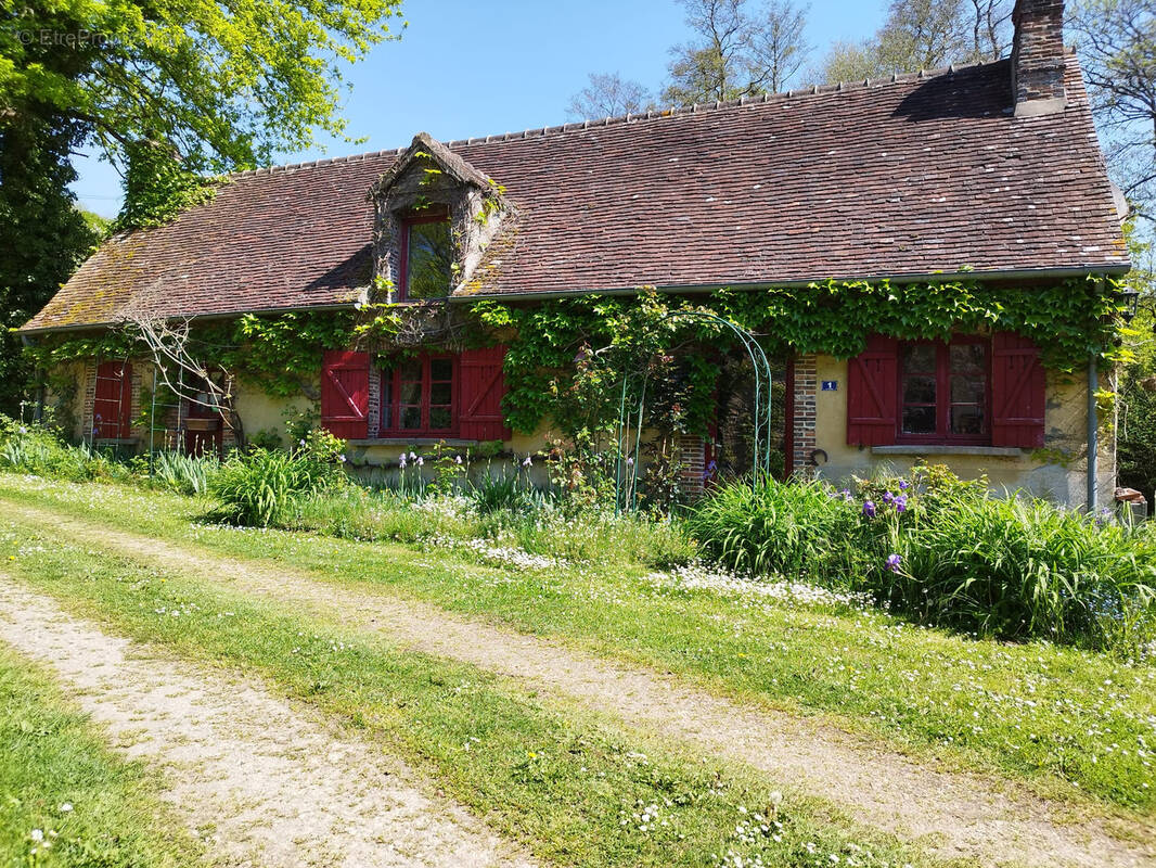 Maison à LONGNY-AU-PERCHE