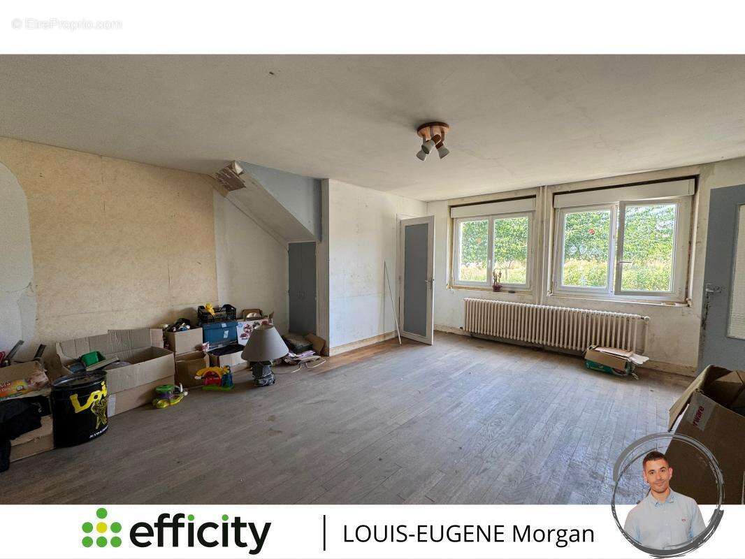 Maison à MAUPREVOIR