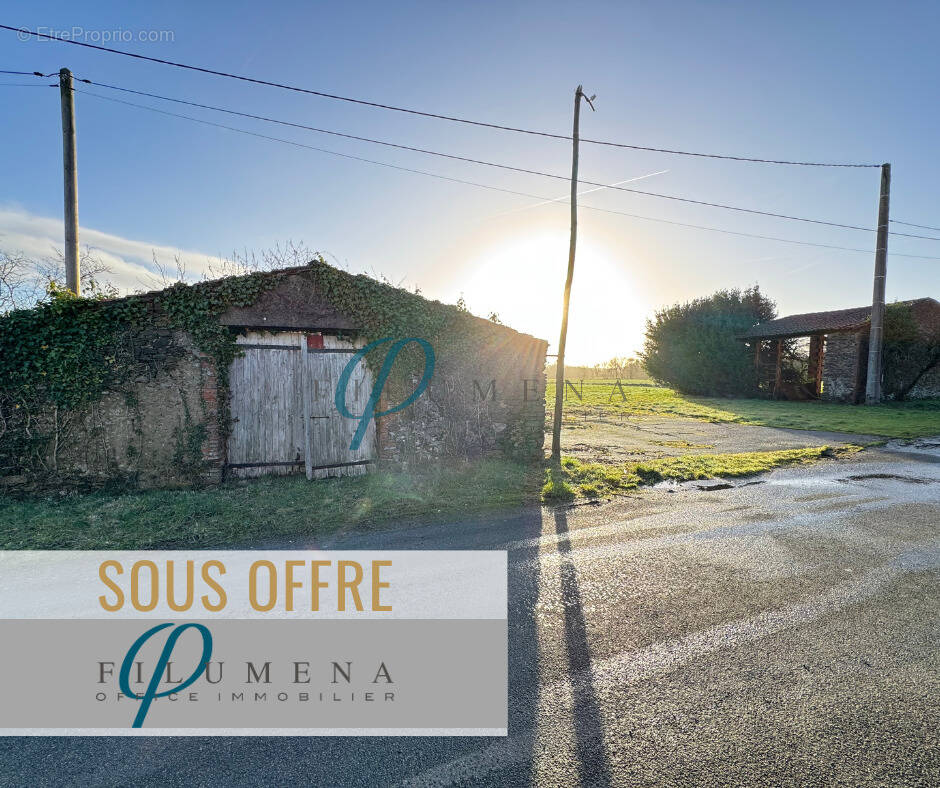 Maison à SAINT-CHRISTOPHE-LA-COUPERIE