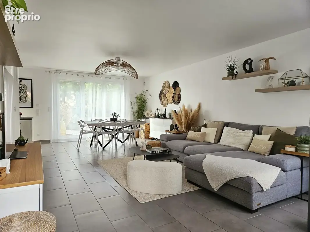 Maison 6 pièces 113 m² · à Villecresnes · 113,4 m² · 429 000 €
