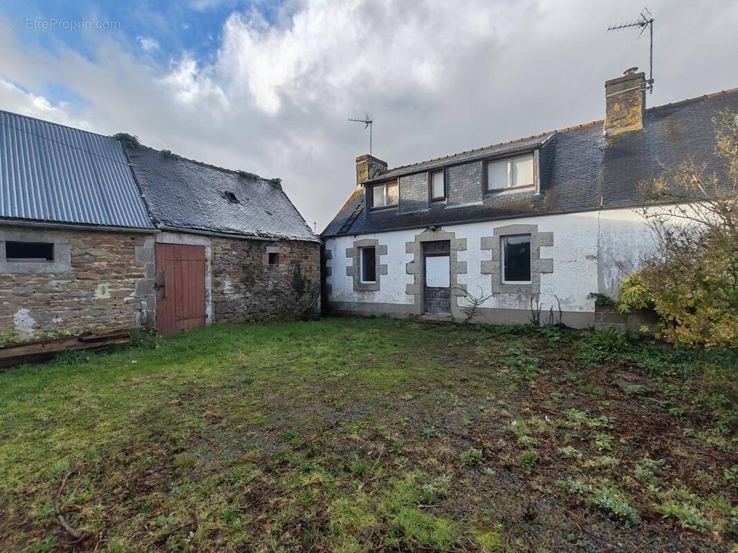 Maison à PLOUIGNEAU