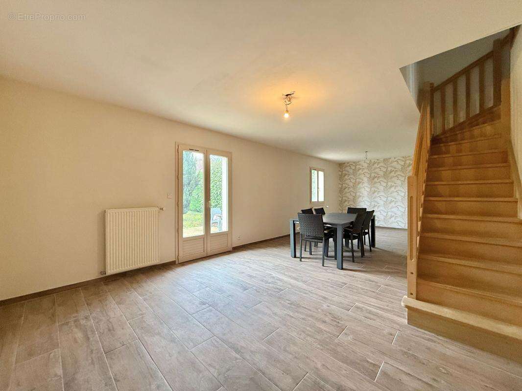 Maison à LONGECOURT-EN-PLAINE