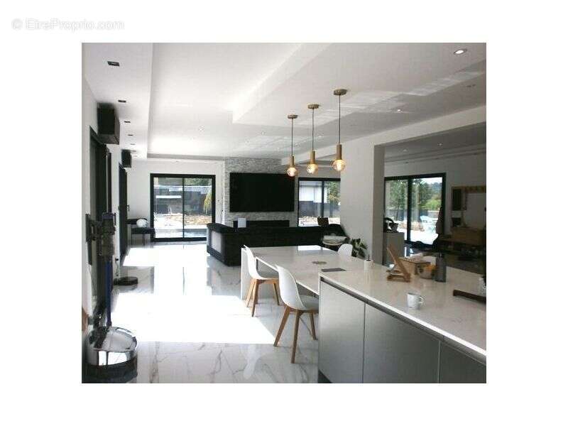 Maison à MORSANG-SUR-SEINE