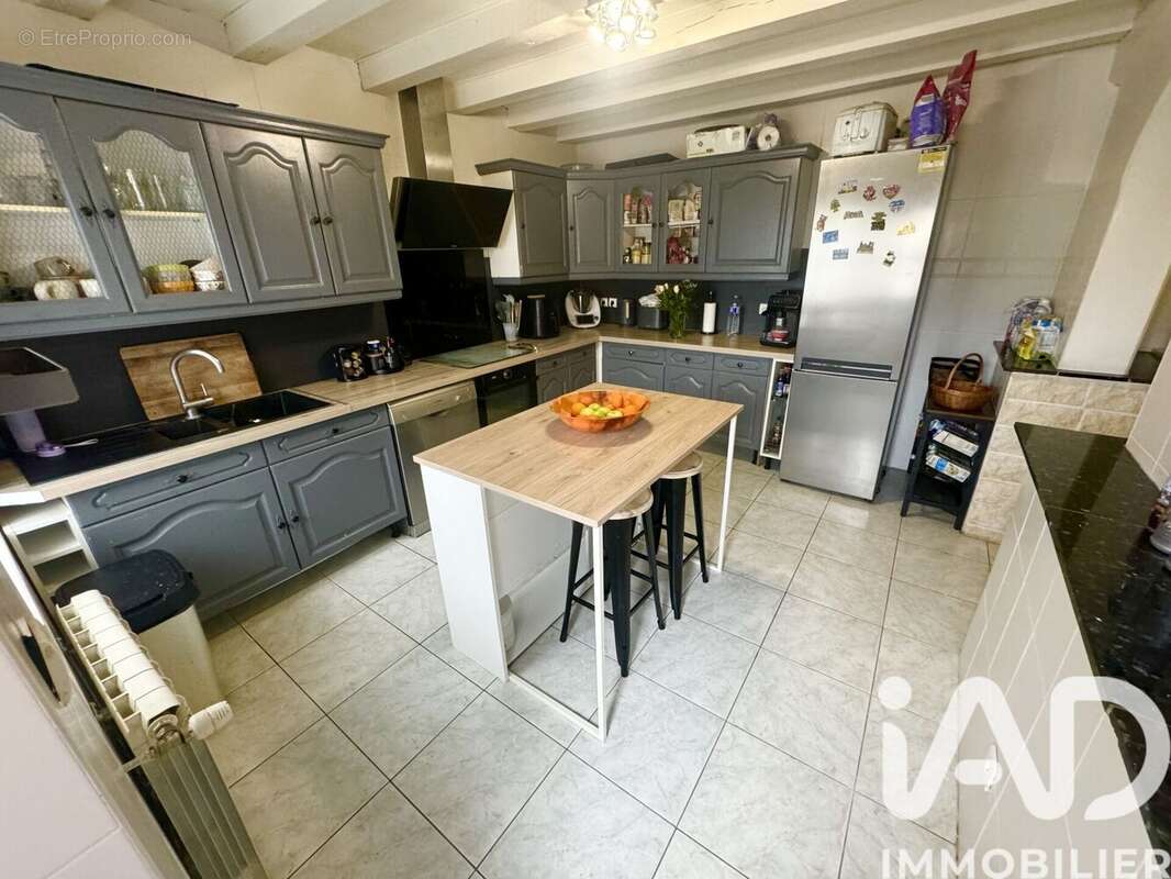 Photo 3 - Maison à LA CHAPELLE-SAINT-MESMIN