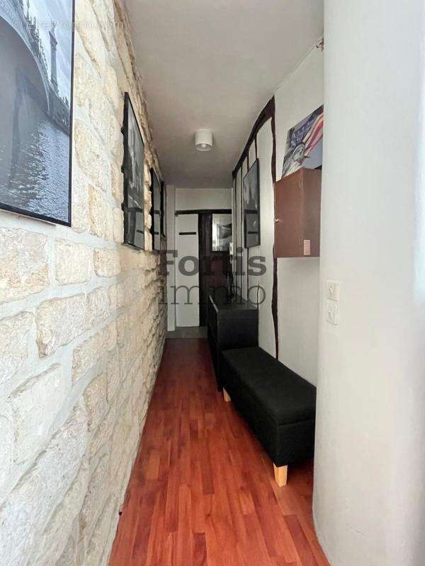 Appartement à PARIS-3E