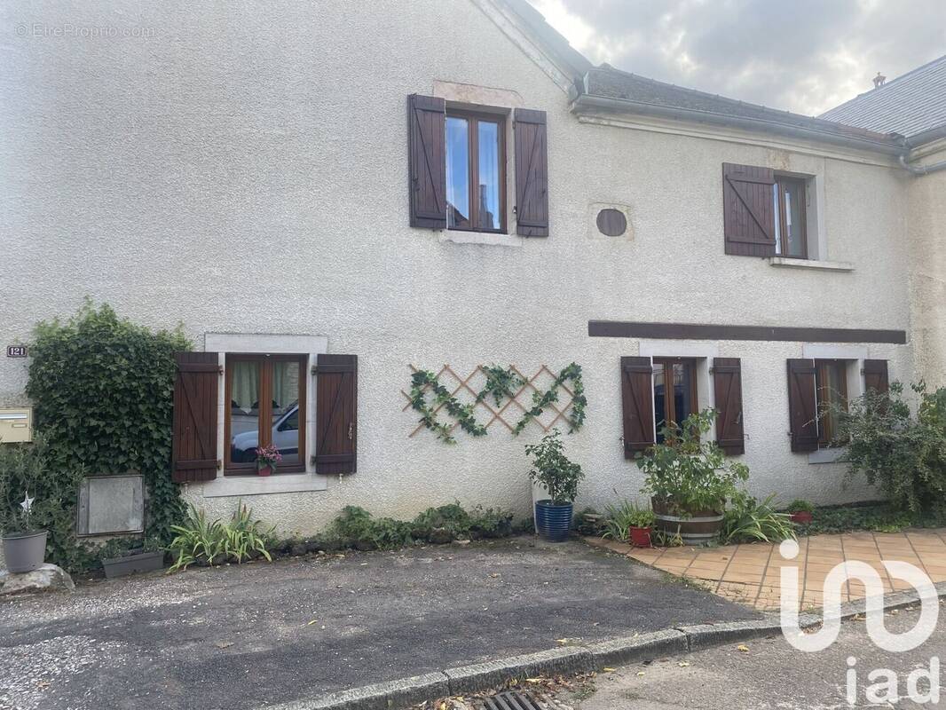 Photo 1 - Maison à CORGOLOIN