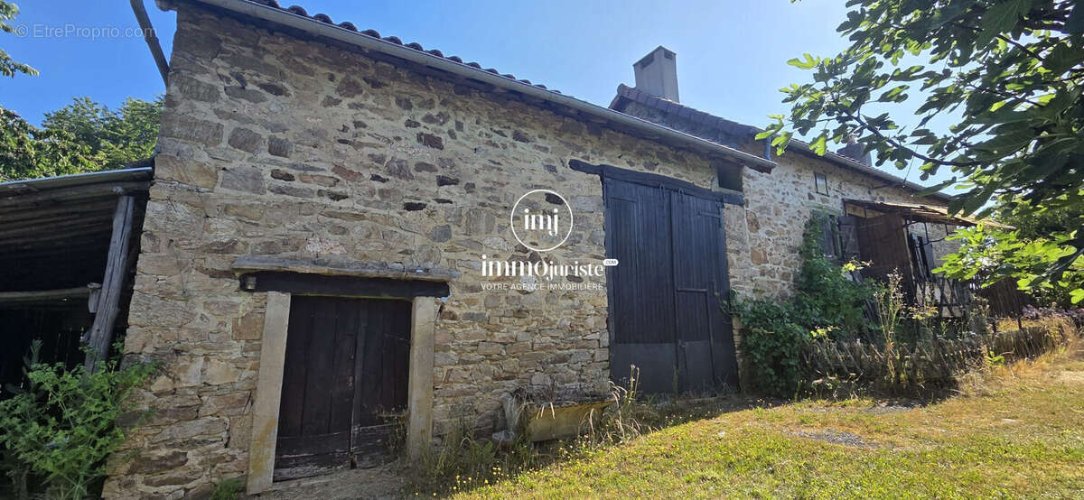 Maison à BUSSIERE-GALANT