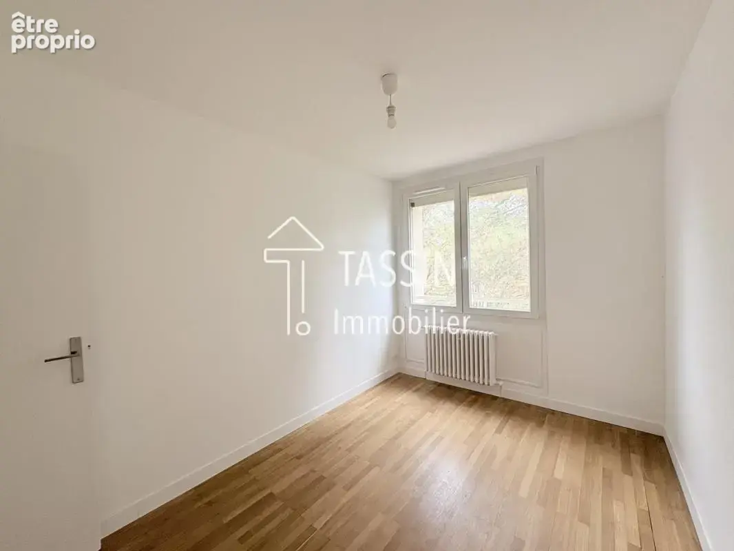 Ecully - Appartement T3 entièrement rénové - photo 6