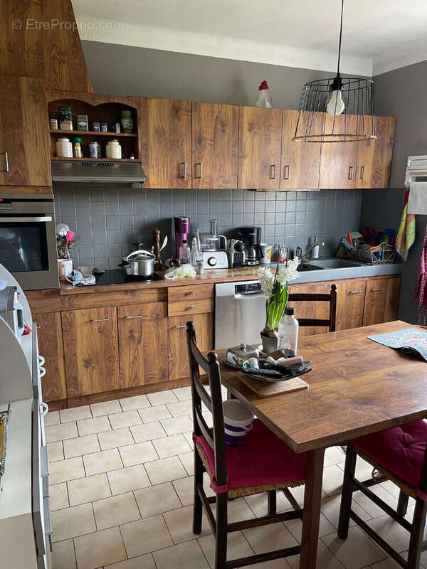 Maison à CHATEAUNEUF-DE-GADAGNE