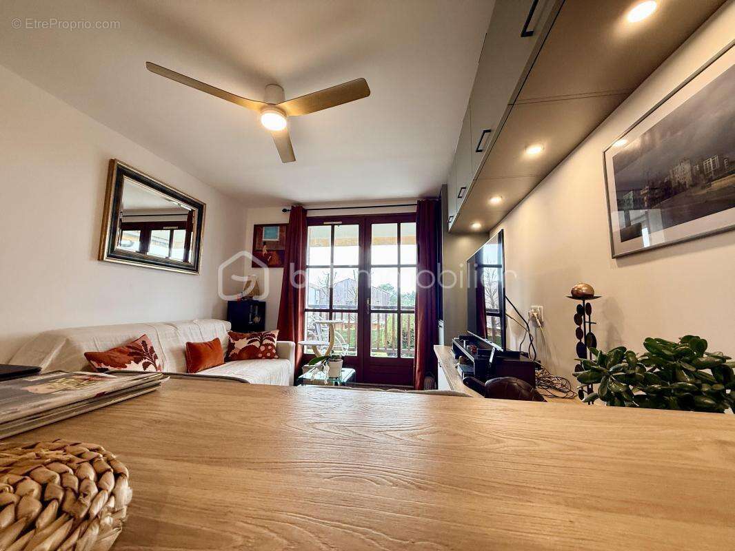 Appartement à VAUX-SUR-MER