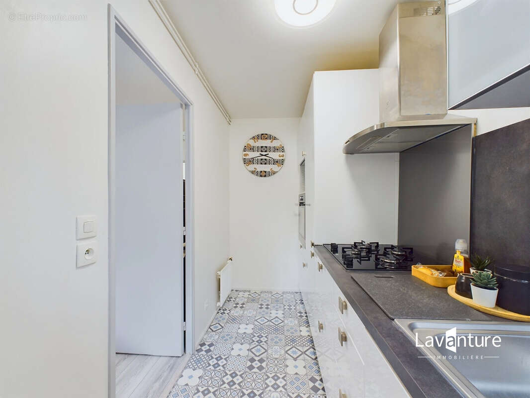 Appartement 31 m² à Le Plessis-Robinson  - photo 4