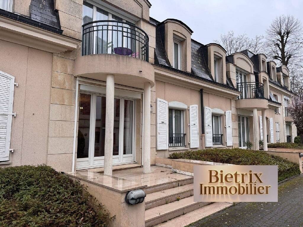 Appartement à L'ISLE-ADAM