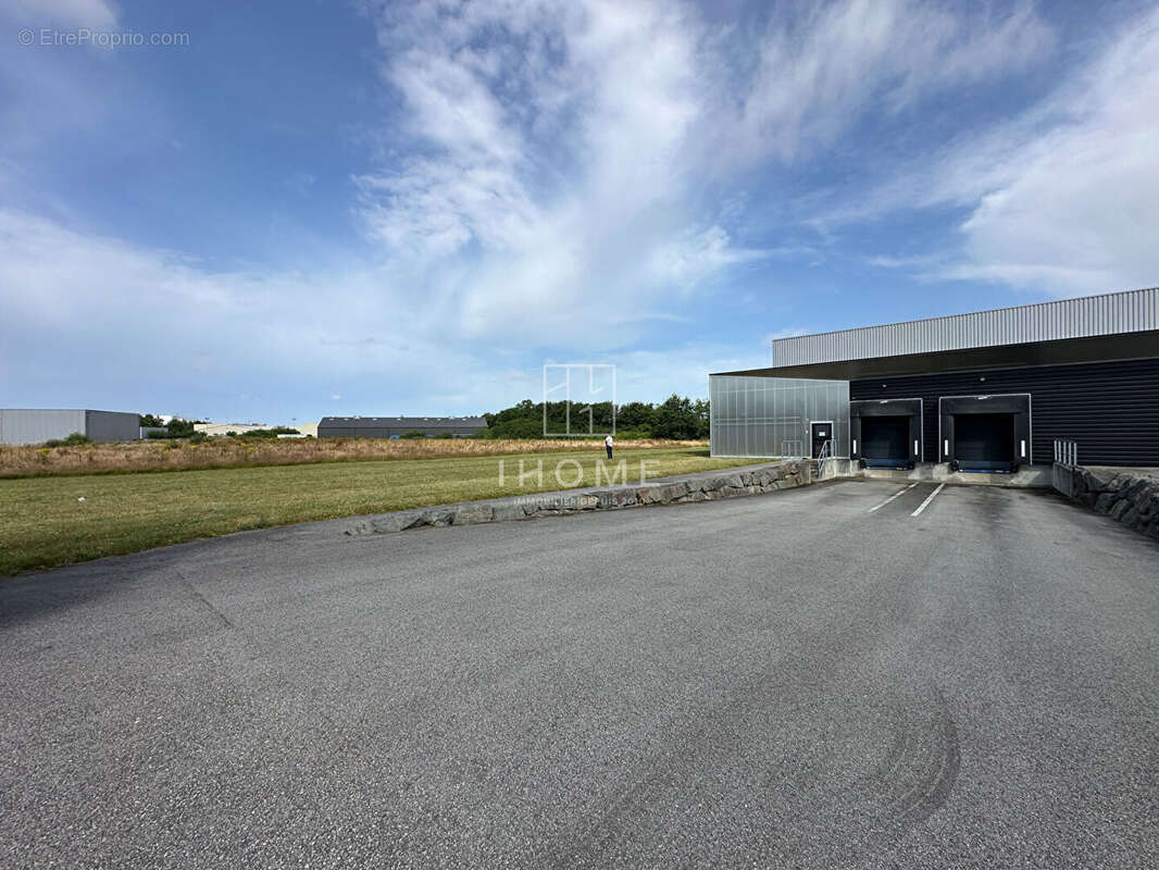 Commerce à LA CHAPELLE-ACHARD