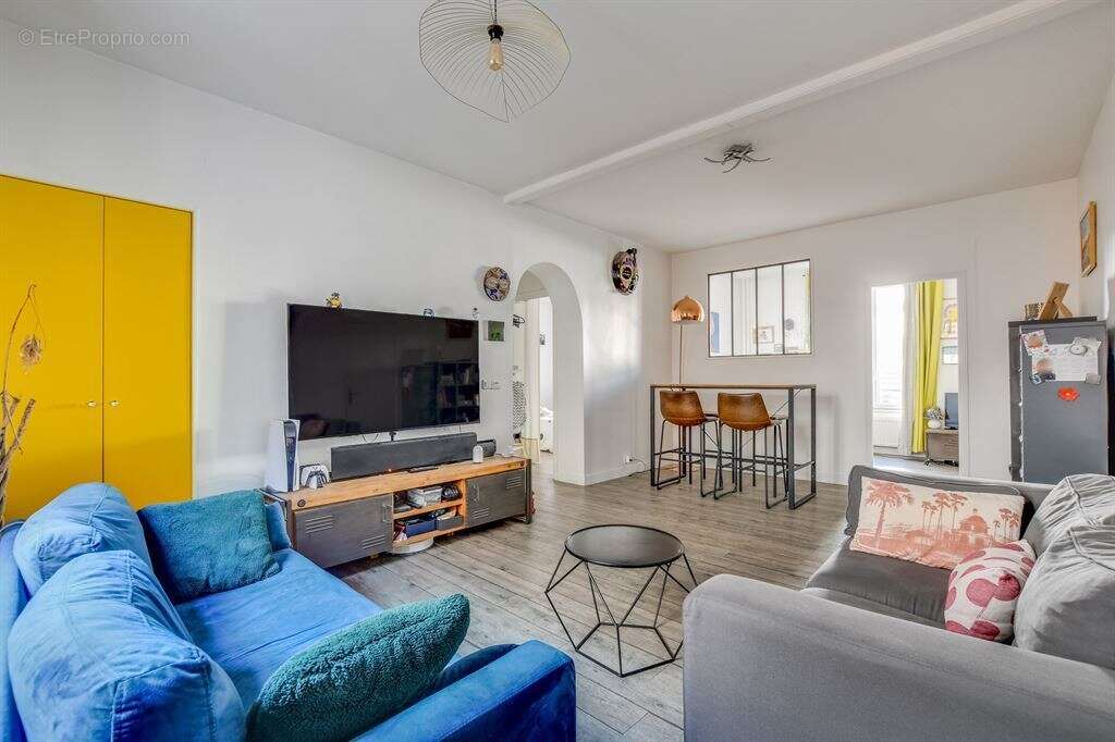 Appartement à PARIS-20E