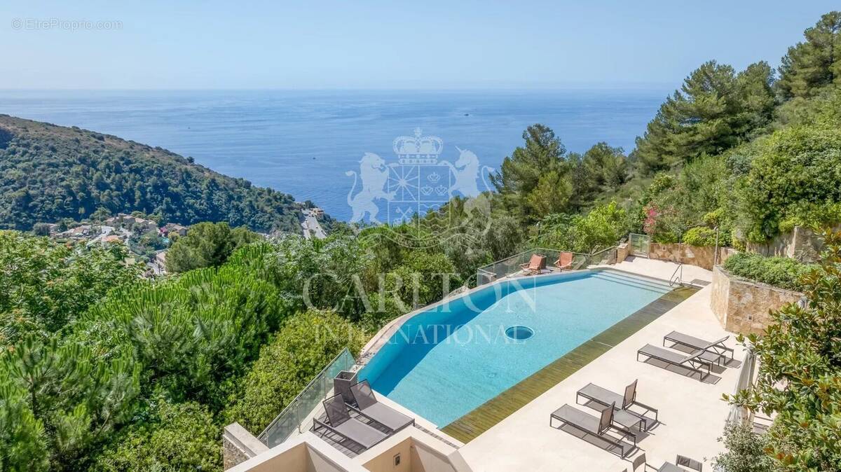 Maison à EZE