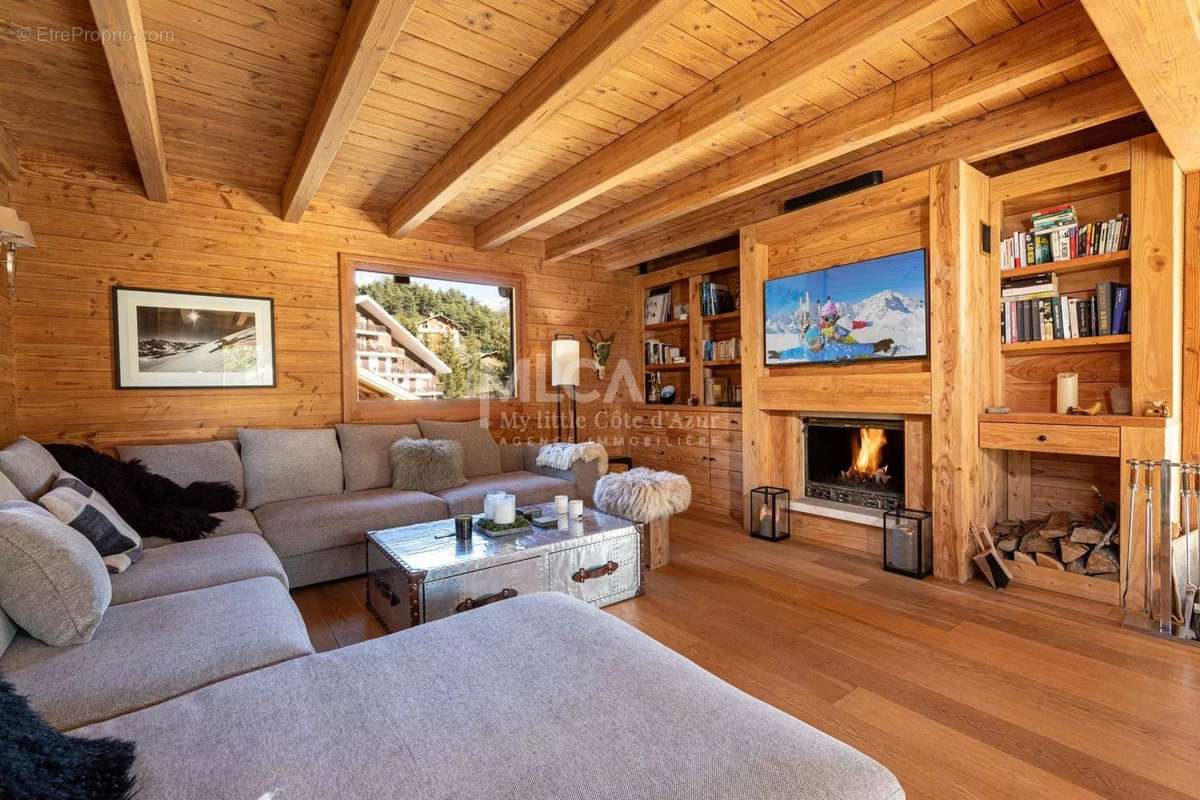 Maison à SAINT-ETIENNE-DE-TINEE