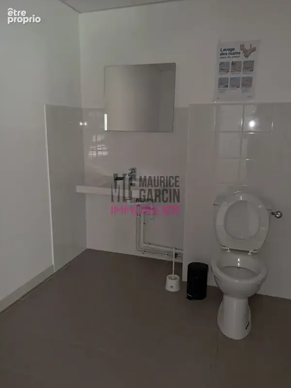 Commerce 1 100 m² à vendre à Seguret (84110) - photo 8