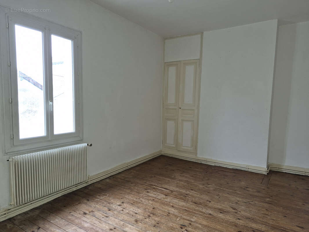 Maison à CHATELLERAULT