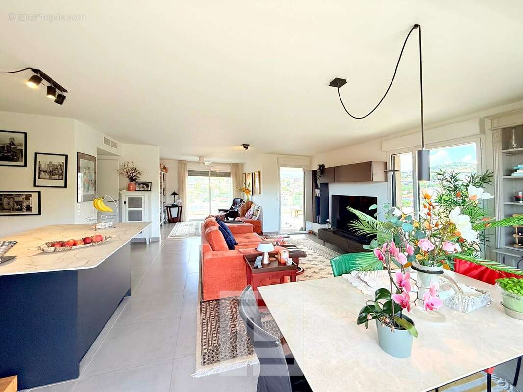 Appartement à LE CANNET