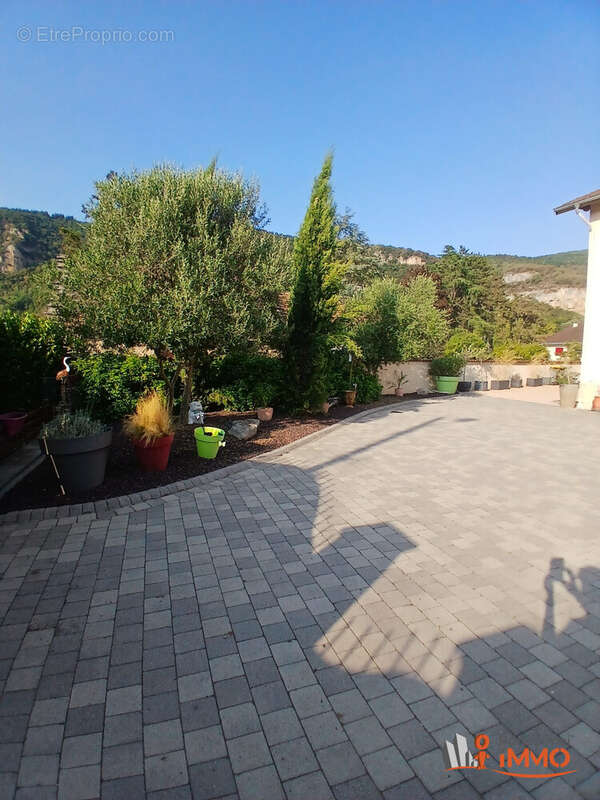 Maison à SAINT-SORLIN-EN-BUGEY