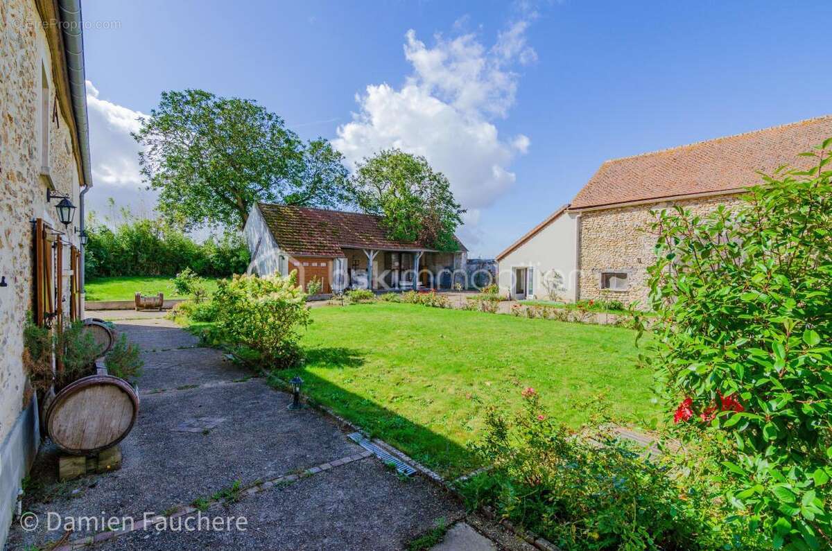 Maison à CONGERVILLE-THIONVILLE