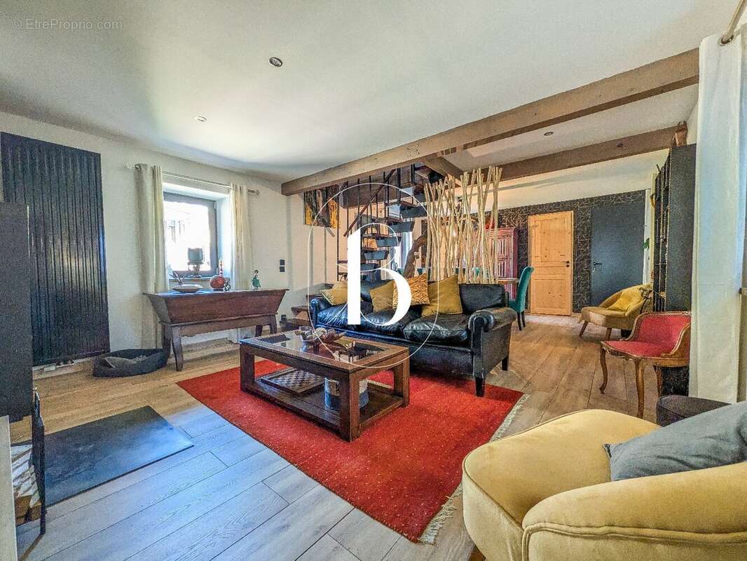 Maison à ROCHEGUDE