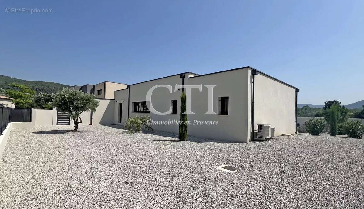 Maison à VAISON-LA-ROMAINE