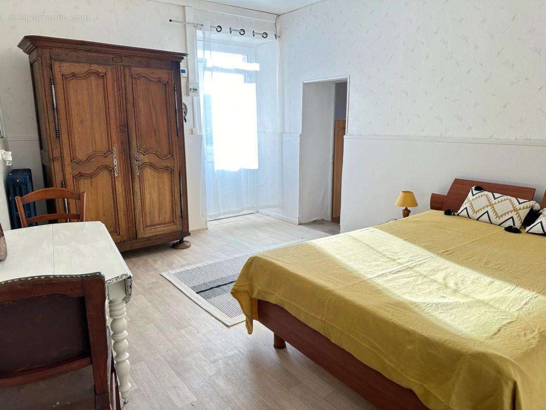 Maison à CHATEAU-DU-LOIR