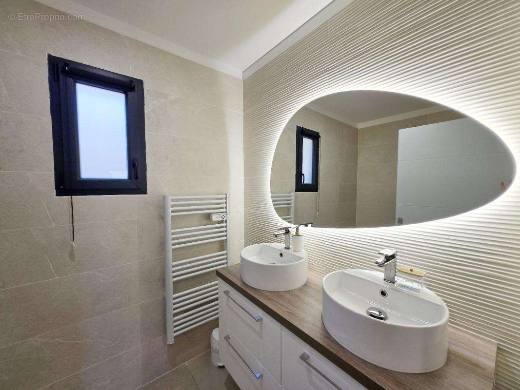 Maison à COLOMBIERS