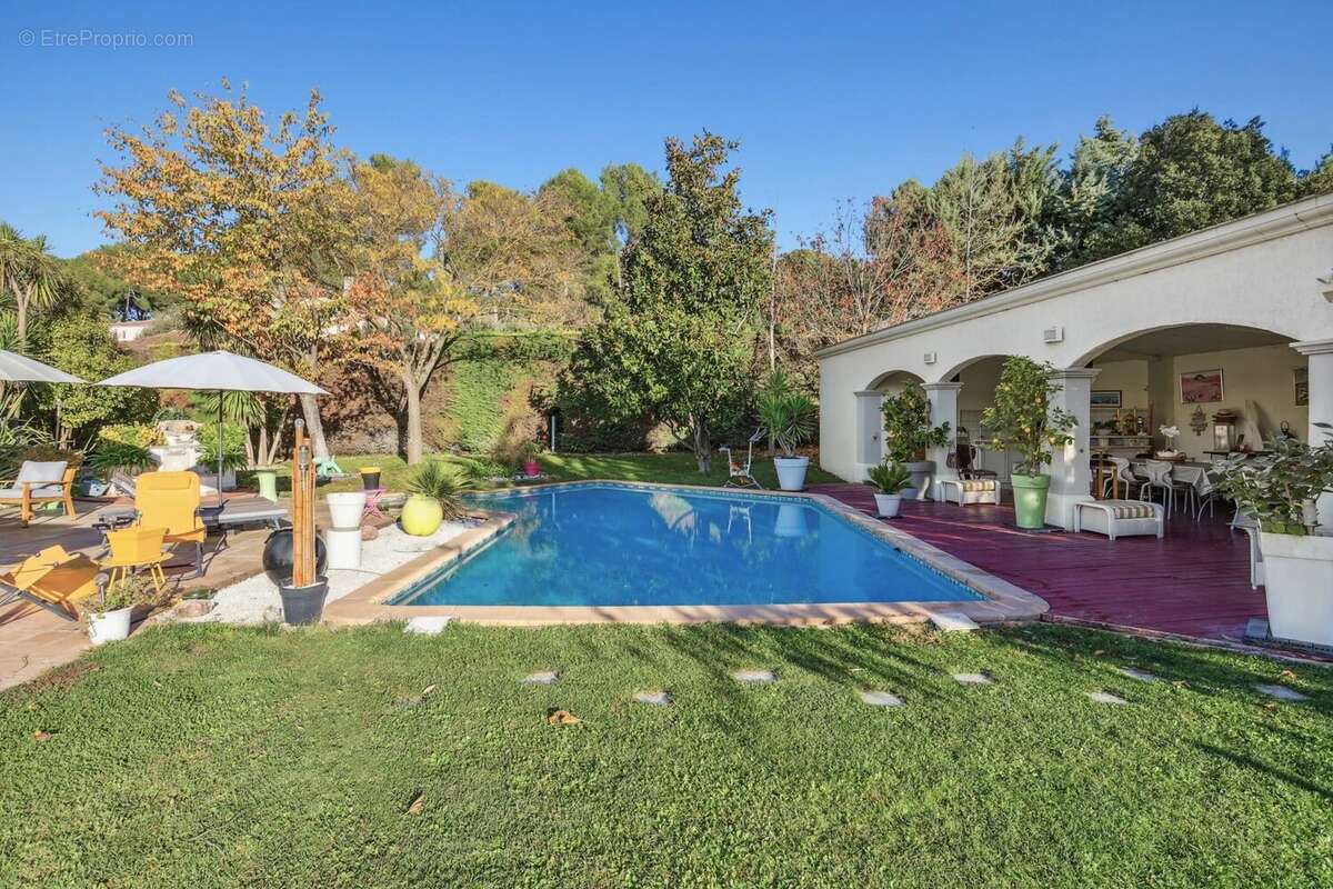 Maison à BOUC-BEL-AIR