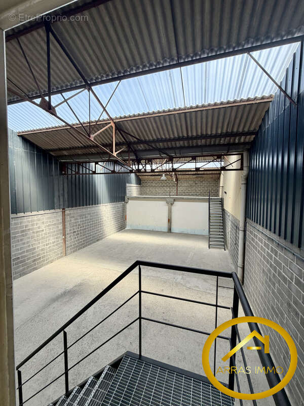Entrepot 300m2 - arras zone commerciale - photo 3