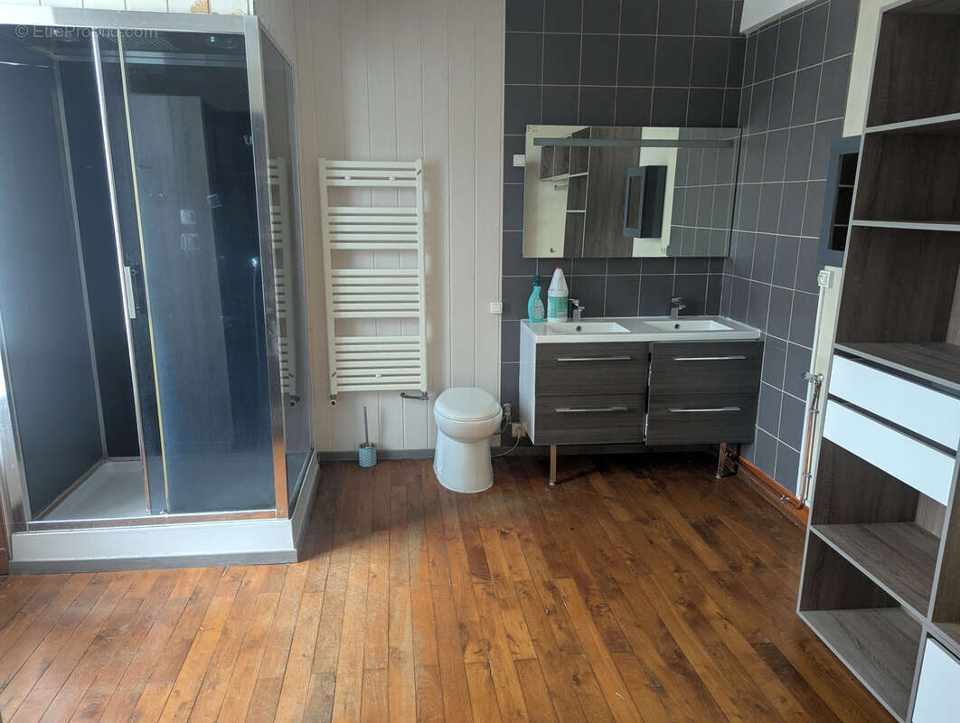 Maison à CHASSIGNOLLES