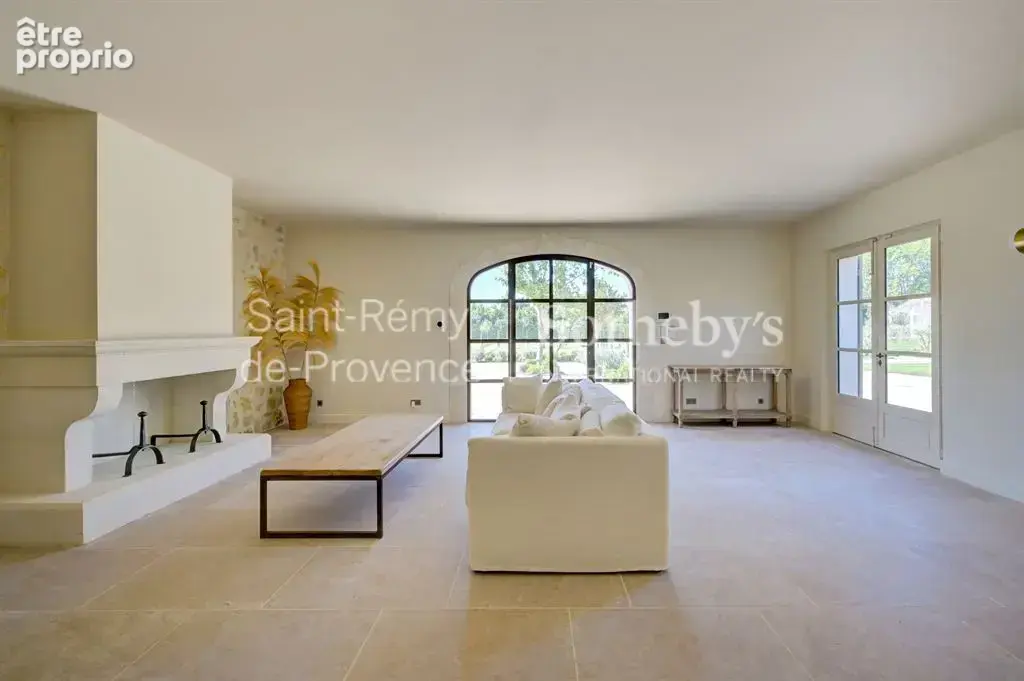 Exclusivité. Saint Rémy de Provence, superbe propriété rénovée située à 5 mn du centre - photo 11