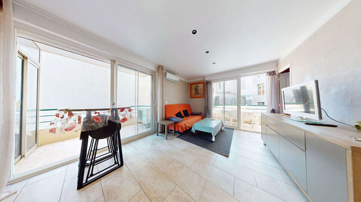 Appartement à SAINT-RAPHAEL