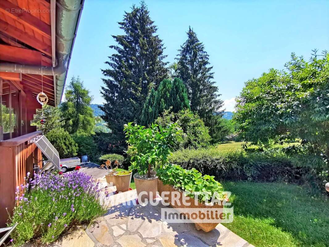 Chalet - vue dégagée - calme - 164 m² habitables - 2705 m² de terrain clôturé - Cœur de Boëge ! - photo 13
