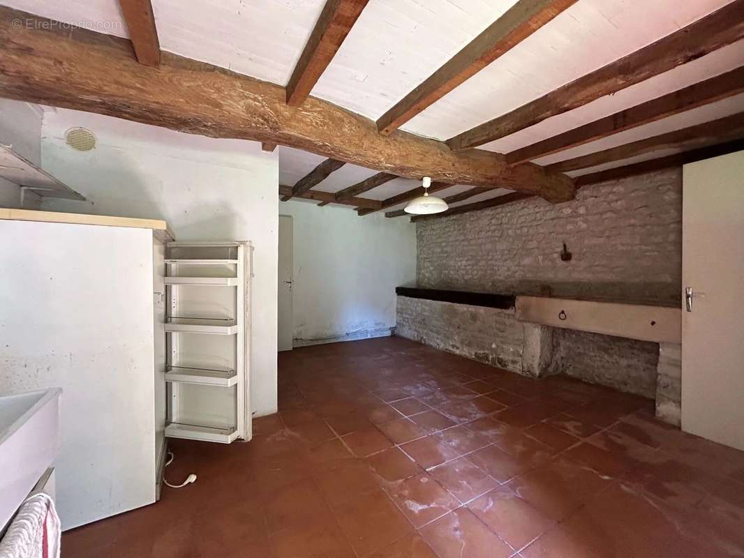 Maison à SAINT-JEAN-D&#039;ANGELY