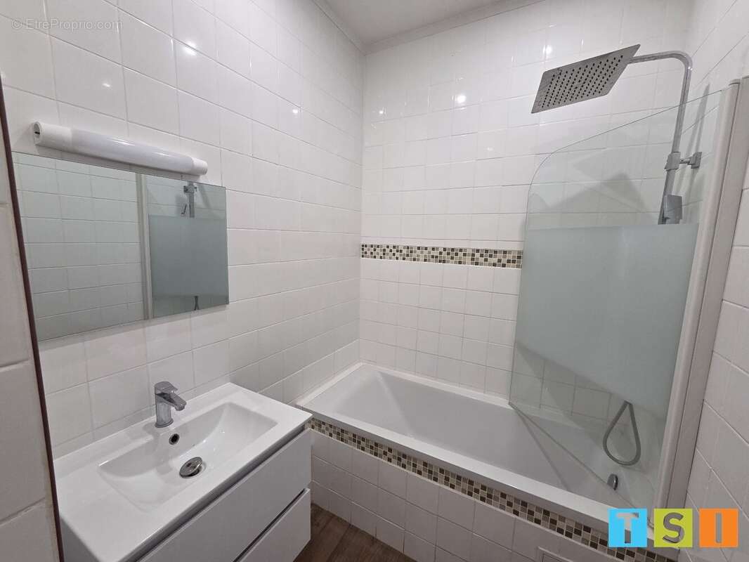 Appartement de 80 m² sur 2 étages avec 1 cour de 43 m², centre ville - photo 13