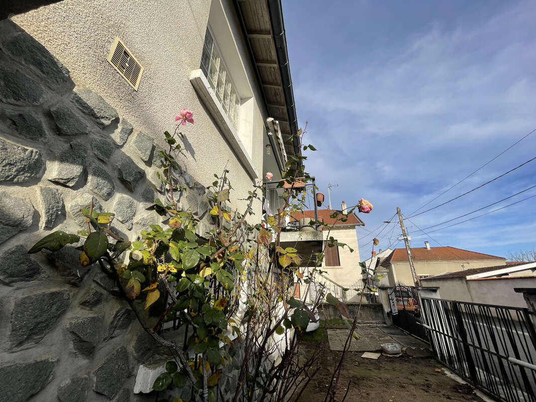 Maison à RIORGES