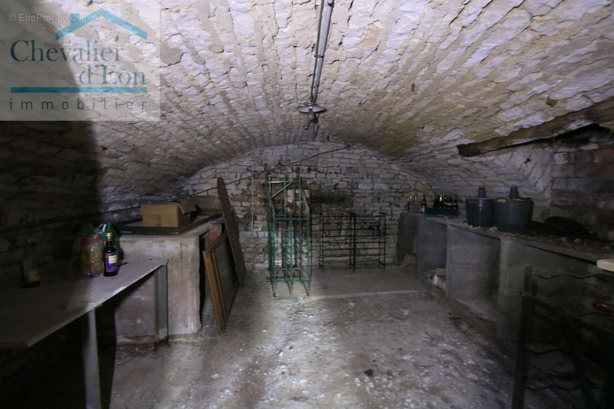 Maison à ANCY-LE-FRANC