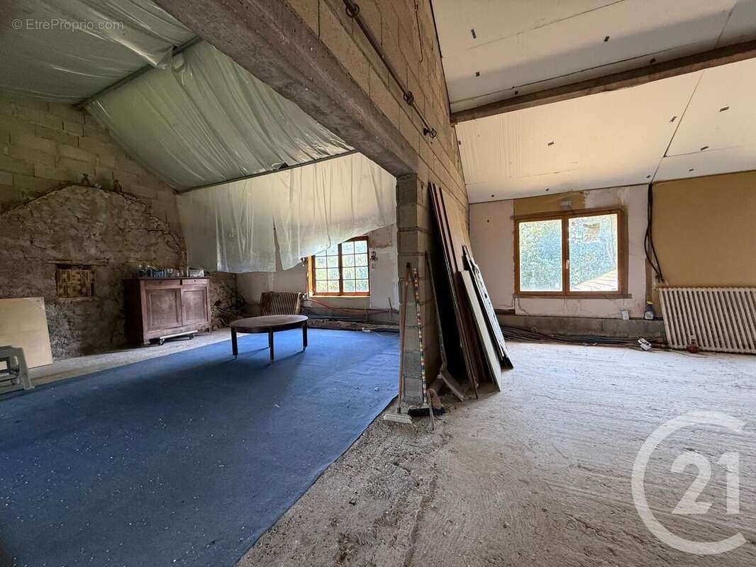 Maison à SAINT-SEROTIN