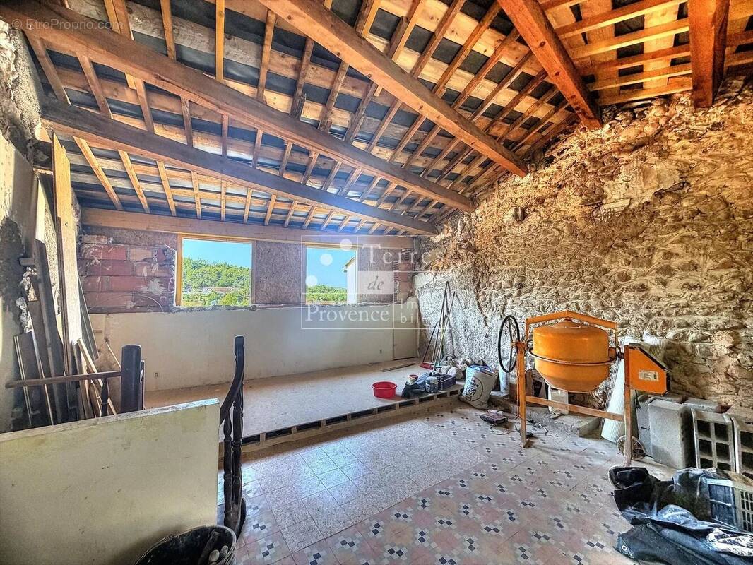 Maison à ROUMOULES