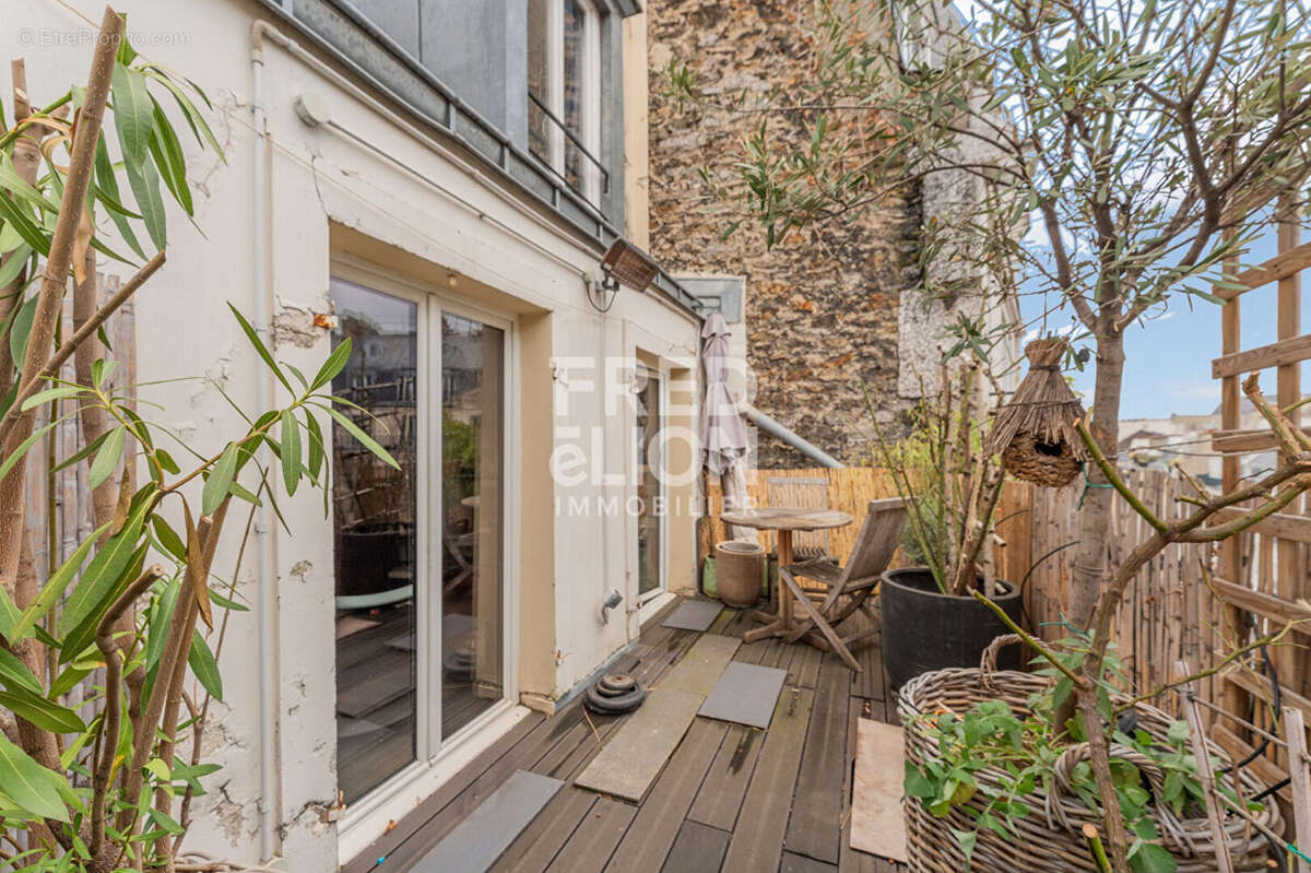 Appartement à PARIS-2E
