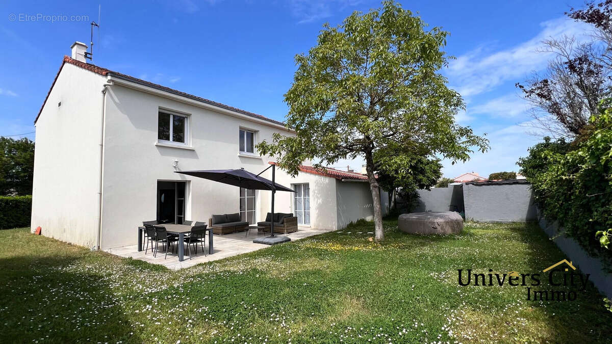 Maison à LES SORINIERES