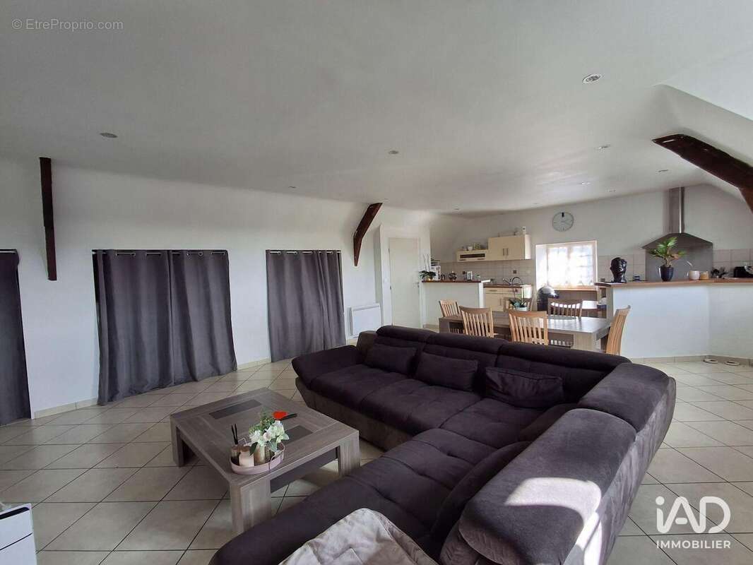 Photo 9 - Commerce à GESTEL