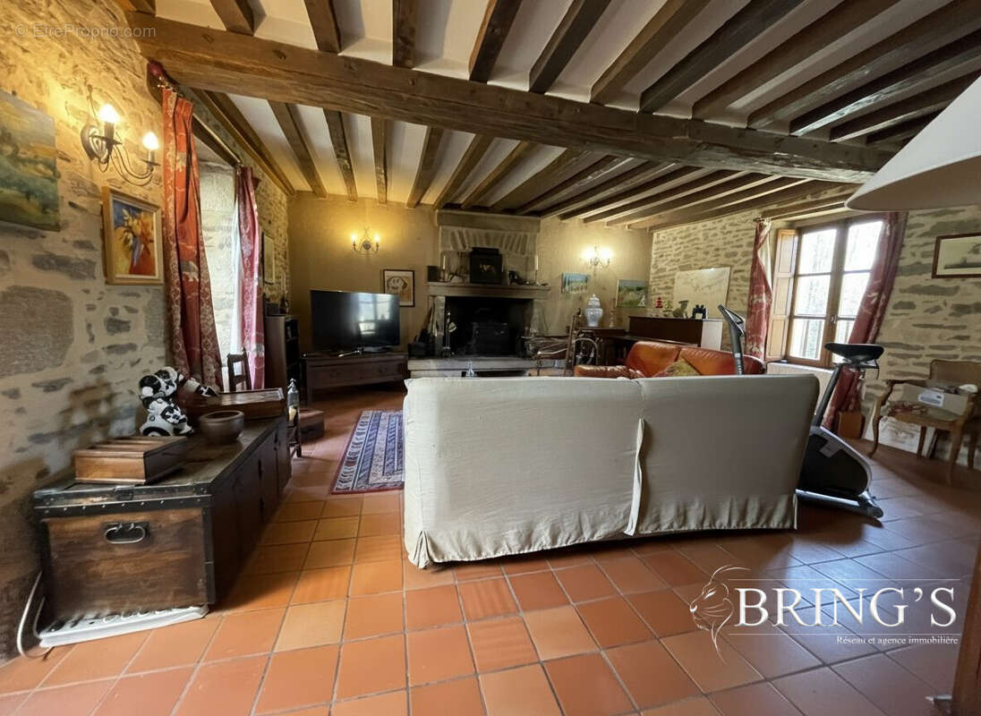 Maison à LONRAI
