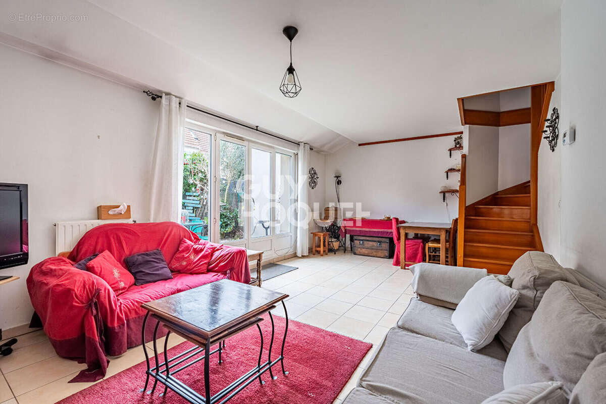 Maison à GENNEVILLIERS