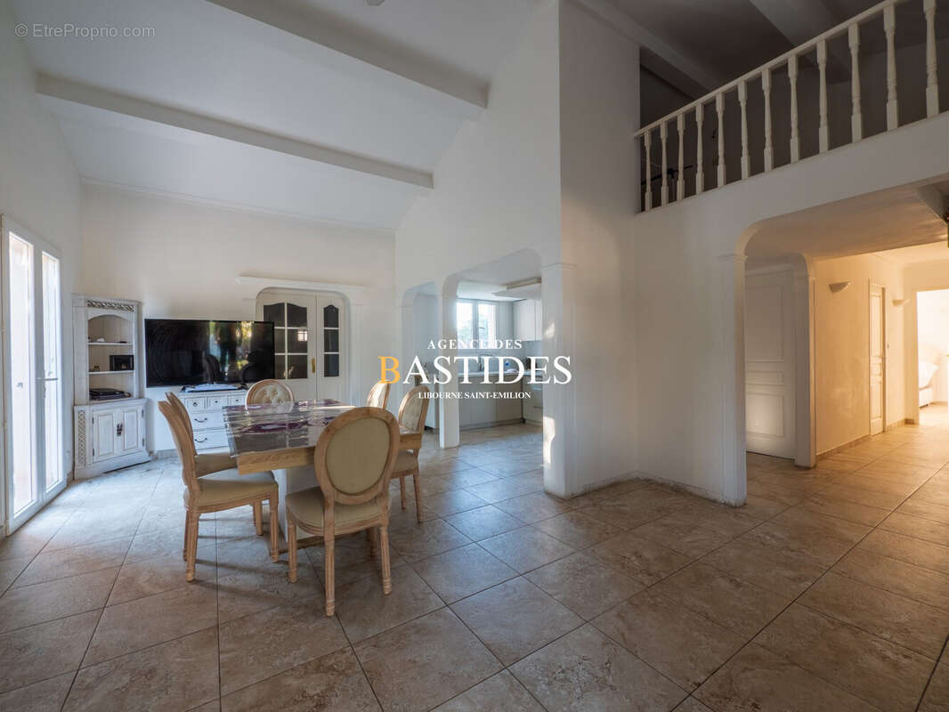 Maison à SAINT-DENIS-DE-PILE