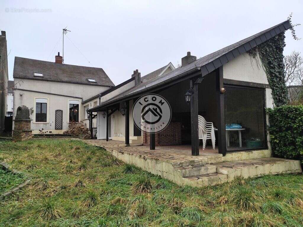 Maison à AULNOYE-AYMERIES