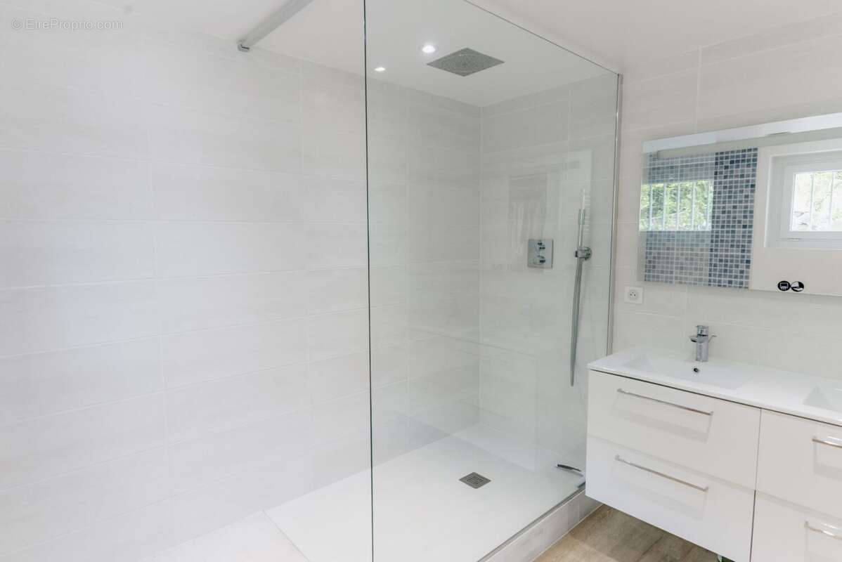 Maison à CLERMONT-FERRAND