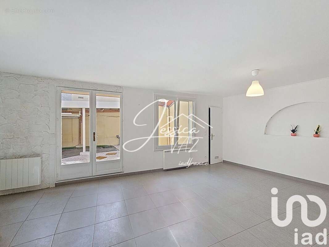 Photo 3 - Maison à LE PLESSIS-BELLEVILLE